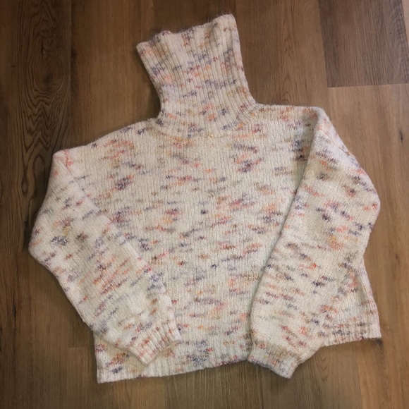 Women’s Turtleneck - Picture 1 of 2